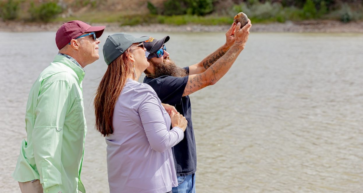Rockhounding Yellowstone River Agates